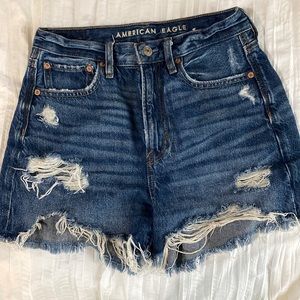 American Eagle boyfriend short
